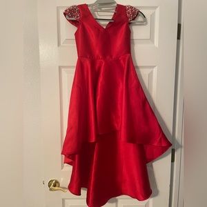 Rare Editions Girls Size 7 red formal dress with beaded shoulders and back zip